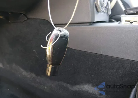 2008 Mercedes-Benz C 300 Luxury/Sport z USA, uszkodzony, nr VIN WDDGF54X38F195141